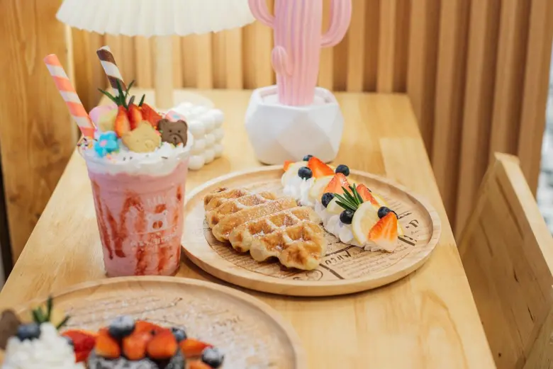 รวมพิกัดของกินประตูน้ำ อร่อยสุดฟิน ที่ "Platinum food floor MORE a MEAL" ชั้น 6 ศูนย์การค้าแพลทินัม