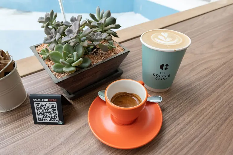 หากพูดถึงร้านที่เสิร์ฟทั้งกาแฟ อาหารจานหล...