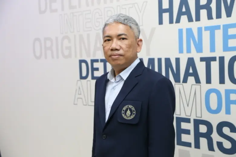 ด้วยสำนึกในสิ่งแวดล้อมที่ต้องการให้คนและป...