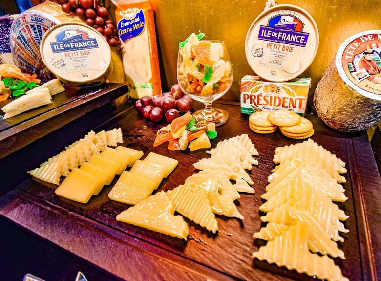 มา 4 จ่าย 3 กับบุฟเฟต์นานาชาติ ที่ดิเอมเมอรัลด์ ค็อฟฟี่ช็อพ