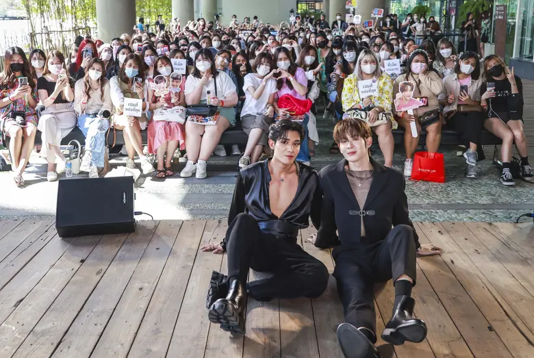 "แพรว Meet & Read" ส่งท้ายเดือนแห่งความรั...