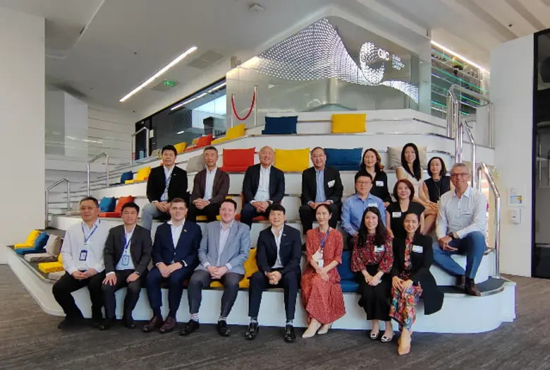 นายธีรพงศ์ จันศิริ ประธานเจ้าหน้าที่บริหา...