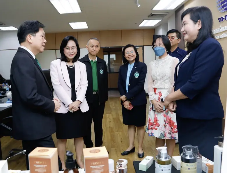 วว. /กรมการแพทย์แผนไทยและการแพทย์ทางเลือก ร่วมแลกเปลี่ยนเรียนรู้ มุ่งต่อยอดวิจัยพัฒนาบริการนวัตกรรมสมุนไพร เวชสำอาง