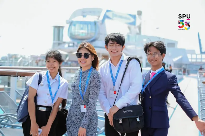 ยื่นหนึ่งเรื่องเรือสำราญต้องยกให้สาขาการจ...