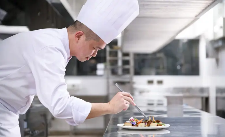 ห้องอาหารจีน แชงพาเลซ โรงแรมแชงกรี-ลา กรุ...