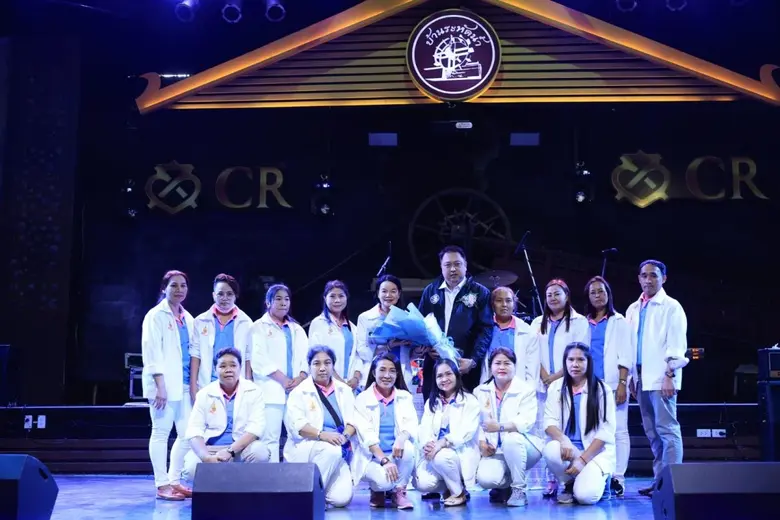 นายสุชาติ ชมกลิ่น รัฐมนตรีว่าการกระทรวงแร...