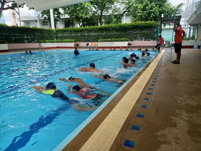 กทม.เสริมทักษะว่ายน้ำให้เด็กนักเรียน เพิ่มทักษะเอาชีวิตรอดจากภัยทางน้ำ