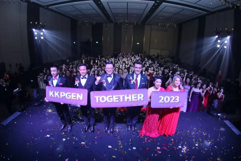 "เจนเนอราลี่ ไทยแลนด์" ร่วมกับ "ธนาคารเกียรตินาคินภัทร" จัดงาน KKPGEN BEST IN CLASS ANNUAL AWARDS 2022 เชิดชูความสำเร็จผู้ทำผลงานยอดเยี่ยม