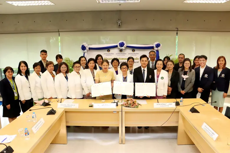 คณะพยาบาลศาสตร์ มหิดล ร่วมมือกับบัณฑิตวิทยาลัย และคณะศิลปศาสตร์ มหิดล เปิดหลักสูตร เรียนปริญญาตรีพยาบาลควบปริญญาโทการท่องเที่ยว ครั้งแรกในประเทศไทย