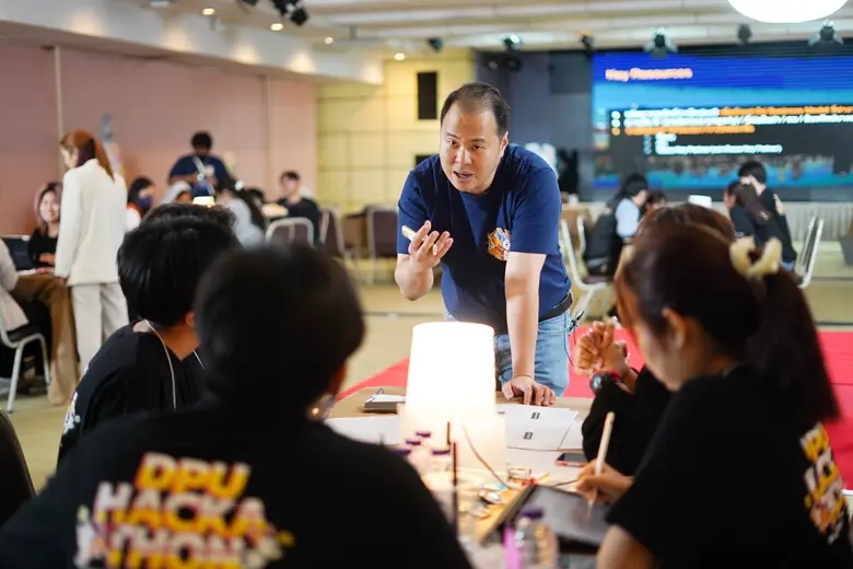 DPU ระดมผู้เชี่ยวชาญธุรกิจ จัดงาน Hackathon ติวเข้ม นศ. ดันไอเดียธุรกิจสุดครีเอทีฟ ให้เป็นจริง