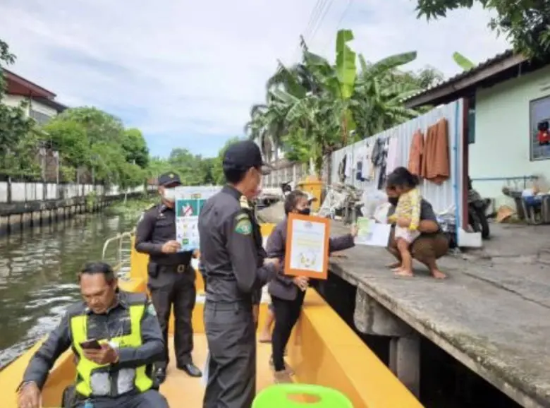 นายดิชา คงศรี ผู้อำนวยการเขตทวีวัฒนา กทม....