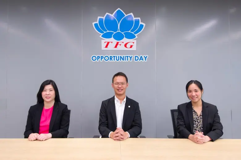 นายเพชร นันทวิสัย ประธานเจ้าหน้าที่ปฏิบัต...