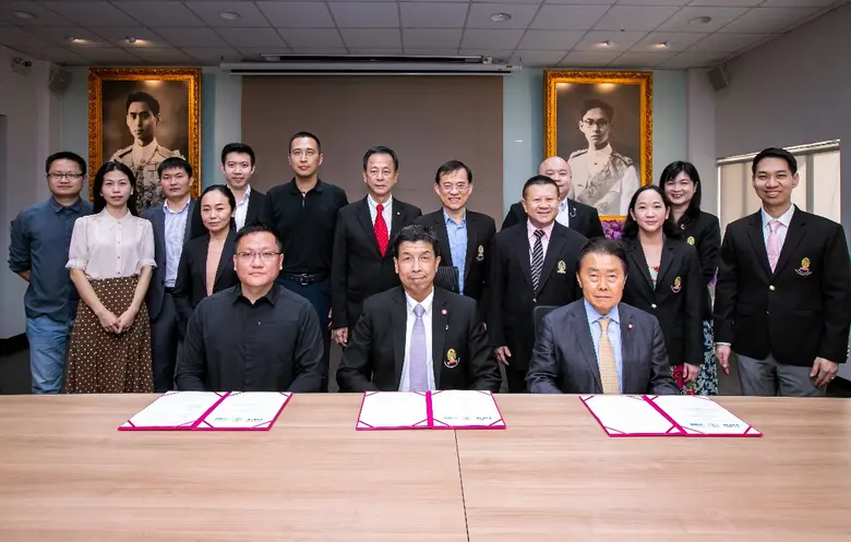 คณะแพทยศาสตร์ จุฬาฯ ลงนาม MOU ร่วมกับ BGI และ BKKGI เพื่อเสริมสร้างความแข็งแกร่งด้านการพัฒนาและสนับสนุนเทคโนโลยีด้านการแพทย์