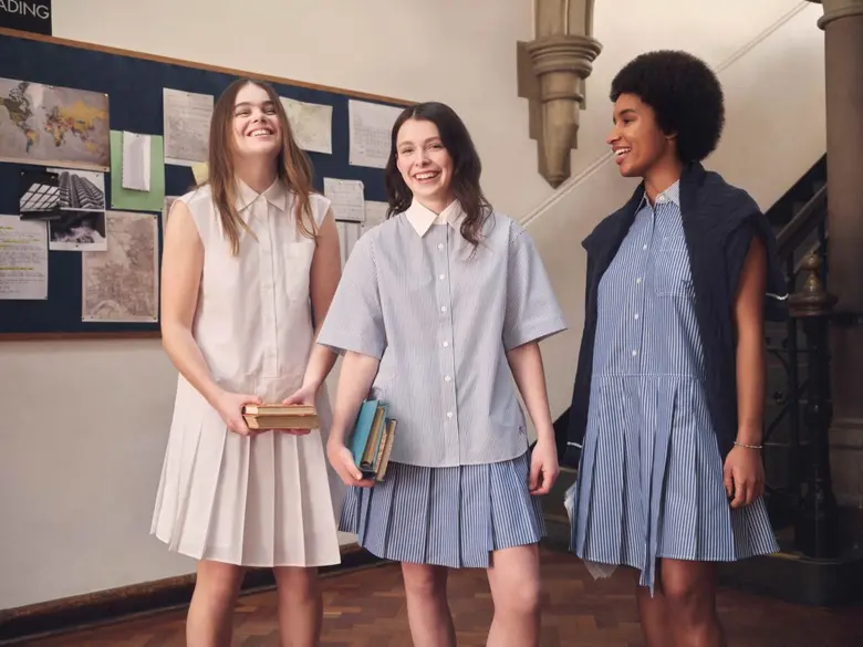 ยูนิโคล่เปิดตัวคอลเลคชัน UNIQLO and JW ANDERSON 23SS แฝงกลิ่นอายสปอร์ต เพิ่มลูกเล่นสุดโมเดิร์นให้กับสปอร์ตแวร์สไตล์อังกฤษ รับฤดูใบไม้ผลิ/ฤดูร้อน 2023