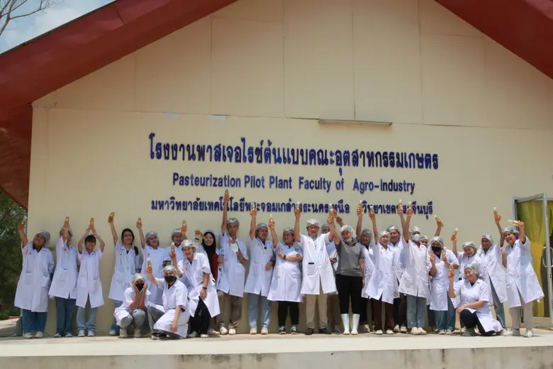 ผู้ช่วยศาสตราจารย์ ดร. ปิยรัชช์ กุลเมธี ค...