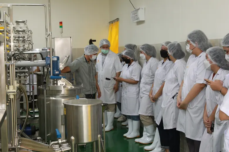 คณะอุตสาหกรรมเกษตร มจพ.จัดอบรมเชิงปฏิบัติการ "การผลิตน้ำสมุนไพรในโรงงานพาสเจอร์ไรซ์ต้นแบบ"