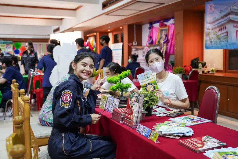คลินิกการแพทย์แผนจีนหัวเฉียว ร่วมงาน "คาราวาน ป่อเต็กตึ๊ง ปันความสุข ให้ชุมชน" (นำร่อง)