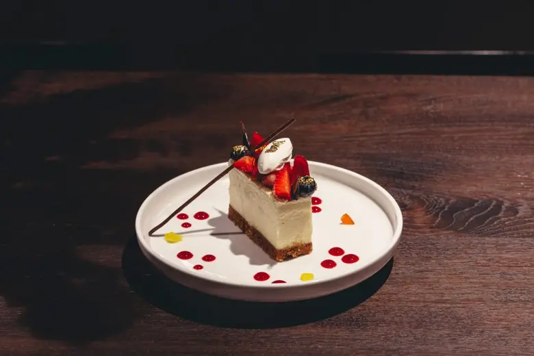 เปิดแล้วห้องอาหารไฟร์เพลส กริลล์ แอนด์ บา...