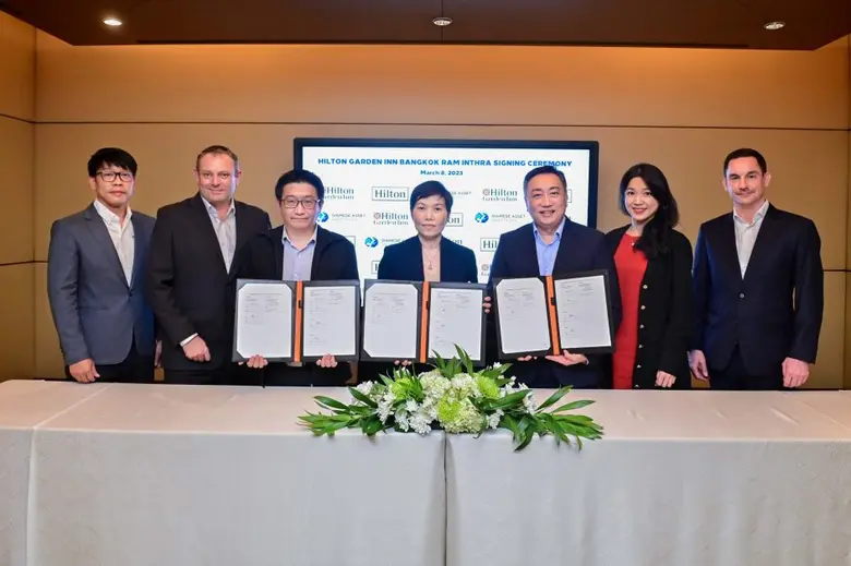 บมจ.ไซมิส แอสเสท (SA) ผนึก HILTON FRANCHI...