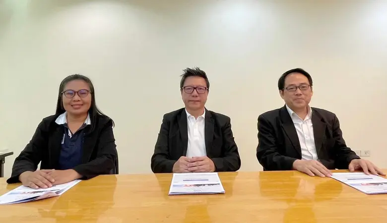 นายสุรเดช ทวีแสงสกุลไทย ประธานเจ้าหน้าที่...