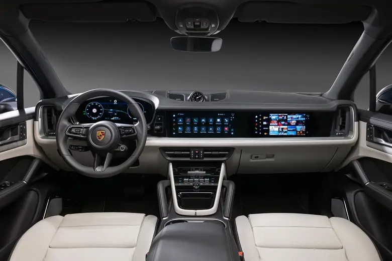 New Porsche Driver Experience makes its debut in the Cayenne