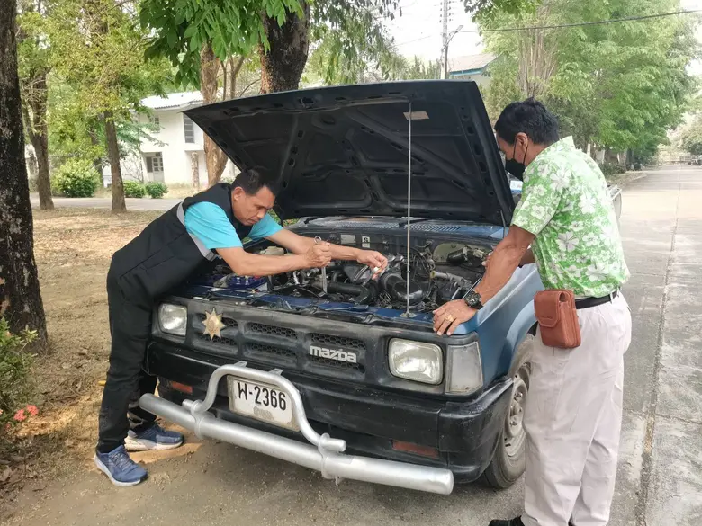 สำนักงานพัฒนาฝีมือแรงงานลำพูน ตรวจเช็คสภาพรถยนต์และรถยนต์ ตามมาตรการป้องกันและลดอุบัติเหตุช่วงเทศกาลสงกรานต์ พ.ศ. 2566