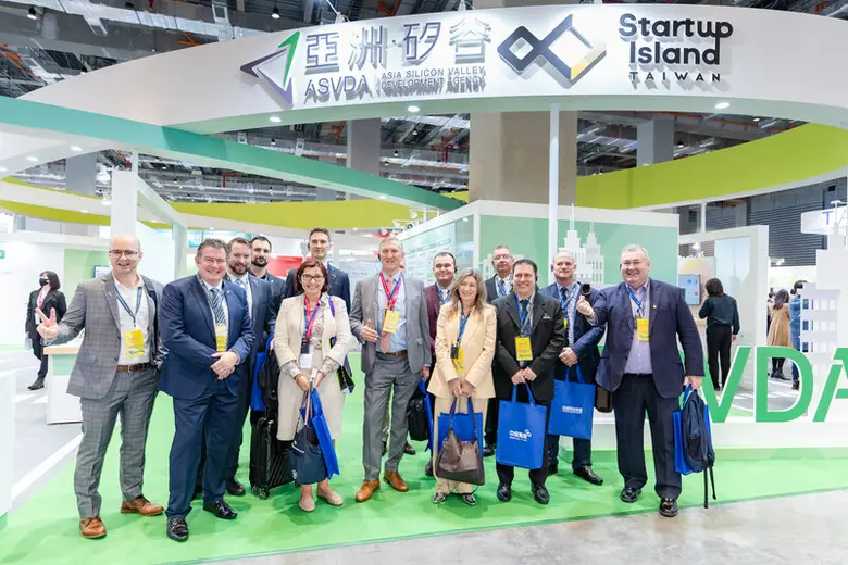 งานนิทรรศการและการประชุมสุดยอดเมืองอัจฉริ...