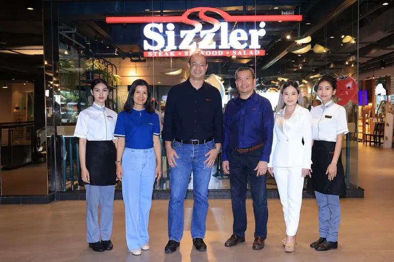 นายอนิรุทร์ เดวิด คอลลินส์ ผู้จัดการทั่วไ...