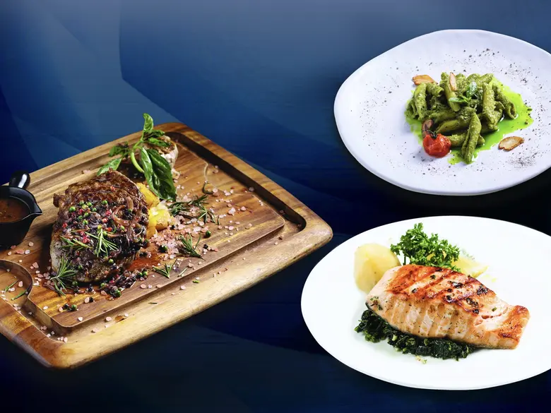 มนต์รักฤดูร้อนกับดินเนอร์หรูริมทะเลใต้ ณ 2 ห้องอาหาร โรงแรมแคนทารี บีช เขาหลัก พังงา