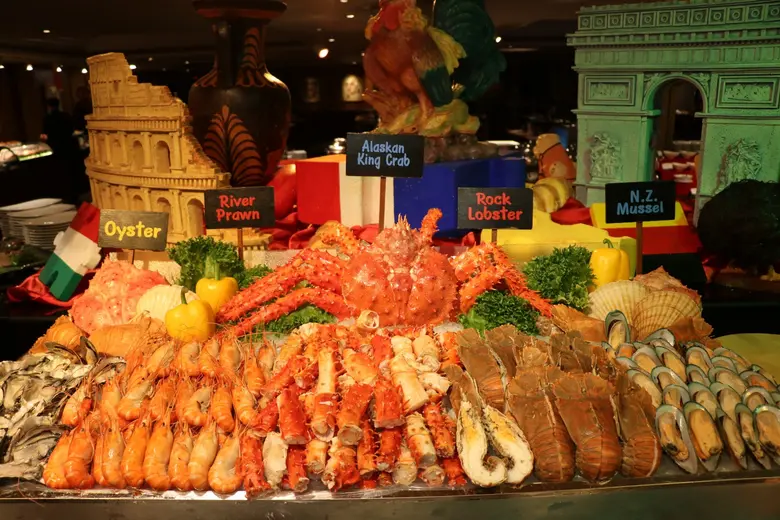 ดิเอมเมอรัลด์ ค็อฟฟี่ช็อพ โรงแรม ดิ เอมเม...