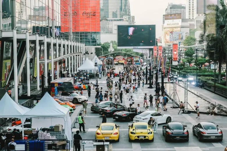 ปอร์เช่ ประเทศไทย จัดงาน "30 Years of Porsche in Thailand Experiential Showcase" ชวนลูกค้าเช็คอินถ่ายภาพกับรถไฮไลท์ 911 Carrera GTS - 30 Years Porsche Thailand Edition พร้อมรวมพลทัพรถยนต์ปอร์เช่ ภายใต้คอนเซ็ปต์ "Mid Engine"