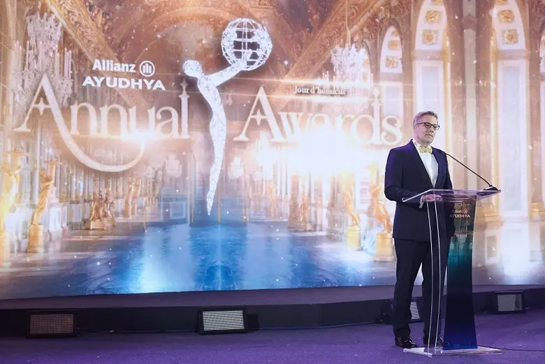 อลิอันซ์ อยุธยา จัดพิธีมอบรางวัลคุณวุฒิยอดเยี่ยมประ...