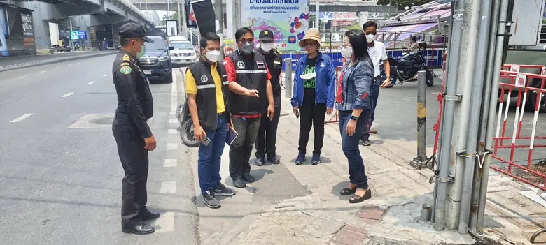 กทม.ประสาน กฟน.ปรับปรุงทางเท้าข้างสวนลุมพินี พร้อมใช้มาตรฐานจัดทำทางเท้าใหม่