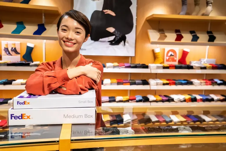 เฟดเอ็กซ์ เอ็กซ์เพรส (FedEx Express) บริษ...