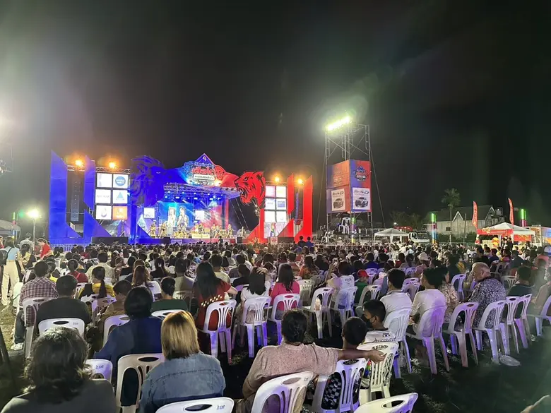 ซัมมิท แคปปิตอล ลีสซิ่ง ร่วมกับค่ายเพลงอาร์สยามและช่อง 8 จัดฟรีคอนเสิร์ต "สิงห์เหนือ เสือใต้ หรอยแรงโชว์" ณ ตลาดลีวัฒนา อำเภอเมือง จังหวัดนครศรีธรรมราช