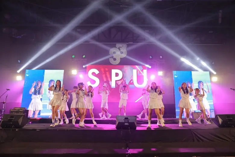 นิเทศศาสตร์ SPU จัดเต็ม ฉลองครบรอบ 33 ปี เปิดบ้านเช็ค DNA #DEKNITED สุดยิ่งใหญ่!