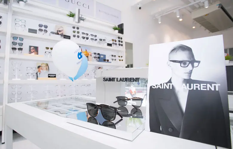 "แว่นท็อปเจริญ" เปิดตัว แฟล็กชิปสโตร์ สาขาเฉวง ศูนย์รวมแว่นตาและบริการด้านสายตาครบวงจรแห่งแรกบนเกาะสมุย