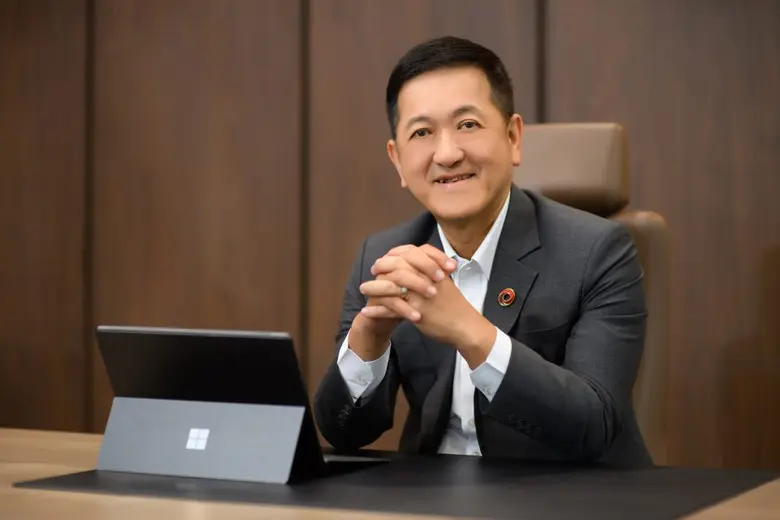 บมจ.พี ซี แอล โฮลดิ้ง (PCL) หนึ่งในผู้นำด...