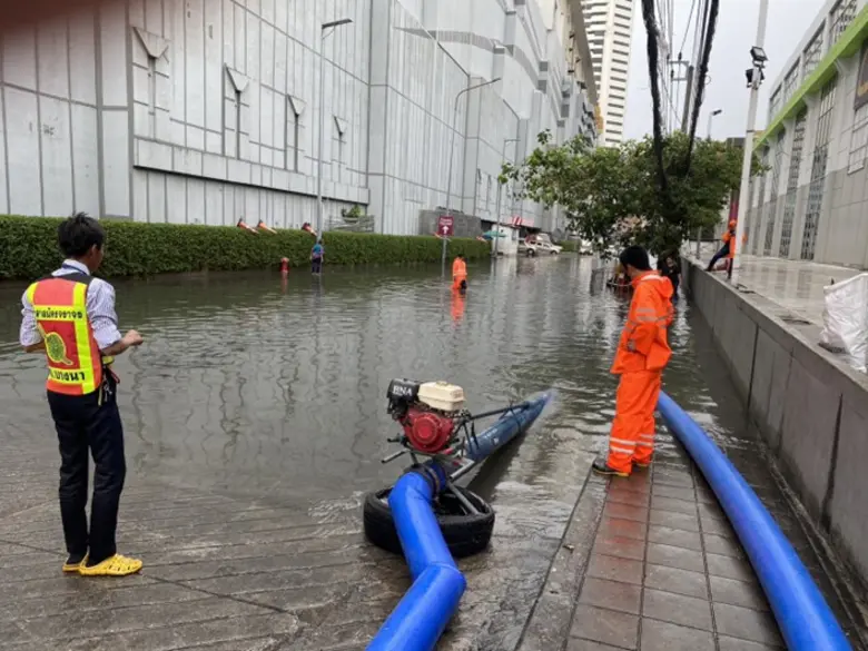 นางสาวโศรยา วัธชนะ ผู้อำนวยการเขตบางนา กท...