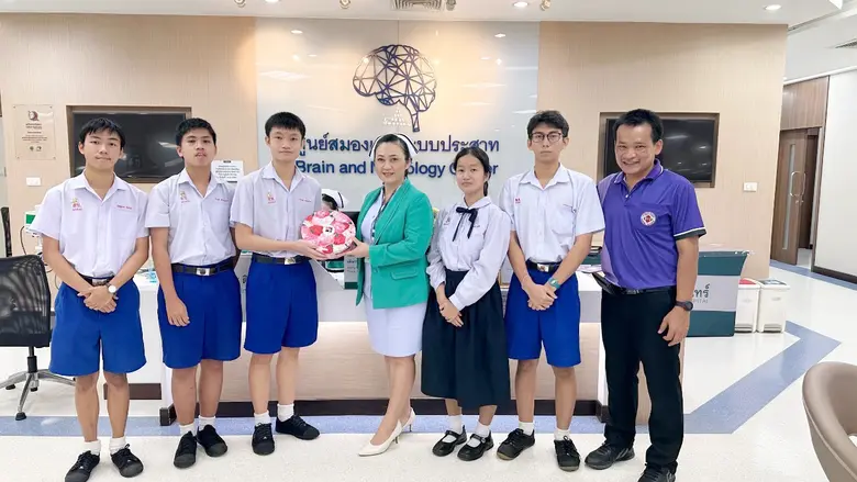 โรงพยาบาลไทยนครินทร์ให้การต้อนรับคณะครู น...