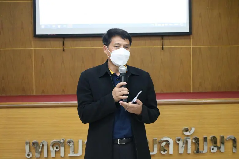 นายสุพจน์ หล้าจำศิล ผู้อำนวยการสำนักงานปก...