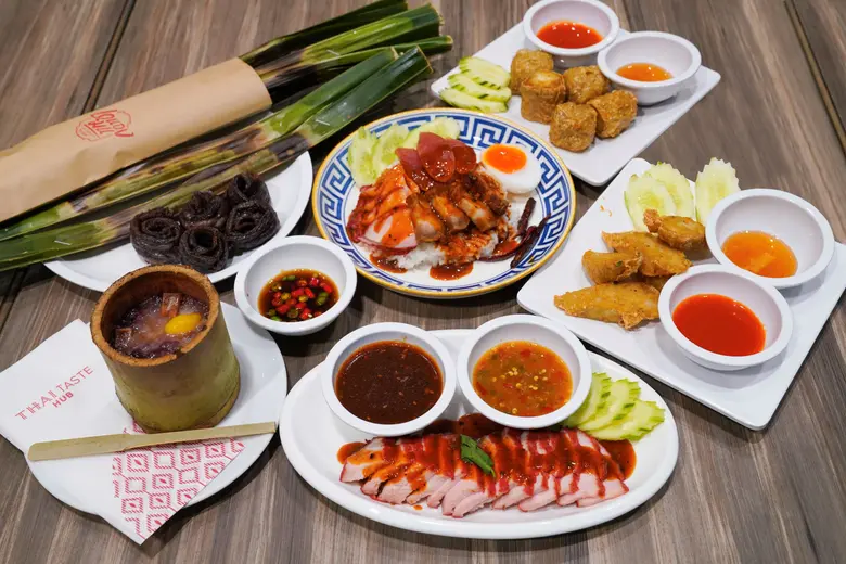 East meets South ความอร่อยสองสตรีทฟู้ดในตำนาน "หนองมน To Table by หญิงชุ" + "หาดใหญ่ ชิคเก้น" ที่ไทย เทสต์ ฮับ คิง เพาเวอร์ รางน้ำ