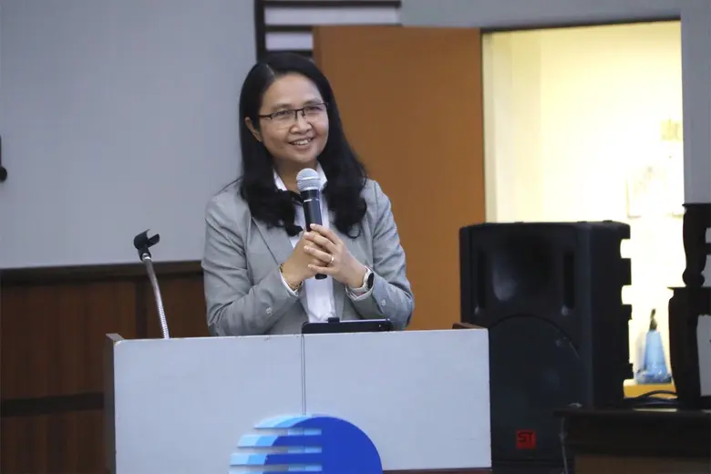 ดร.อาภากร สุปัญญา รองผู้ว่าการยุทธศาสตร์และจัดการนว...