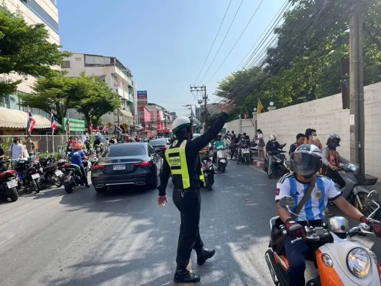 กทม.เตรียมพร้อมรองรับสถานการณ์ฝน อำนวยความสะดวกประชาชนออกมาใช้สิทธิเลือกตั้ง