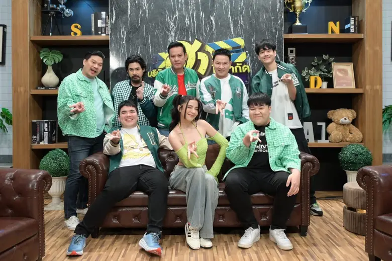 จัดเต็มความฮาแบบไม่ยั้ง เมื่อสาว จีน่า-วิ...