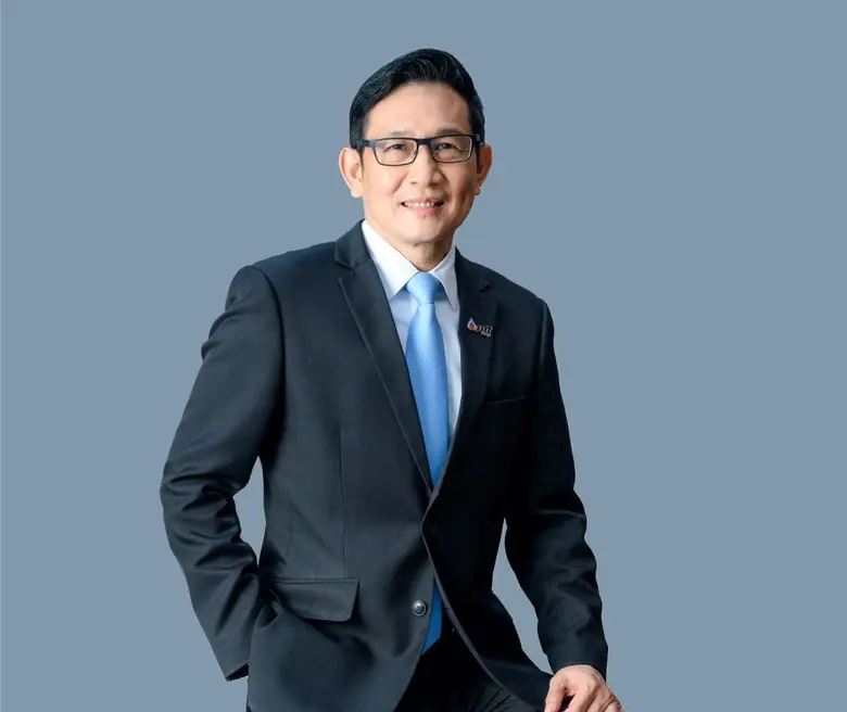 นายอรรถพล ฤกษ์พิบูลย์ ประธานเจ้าหน้าที่บร...