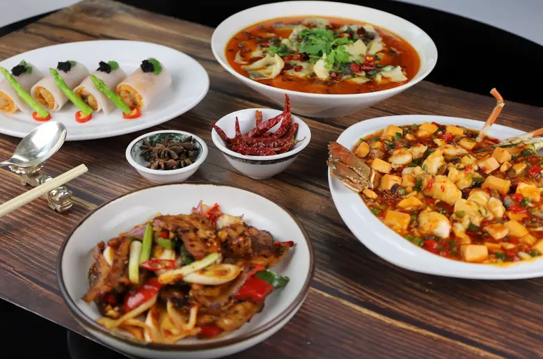 ค้นพบอาหารจีนชั้นเลิศ ลิ้มรสเครื่องเทศจัด...