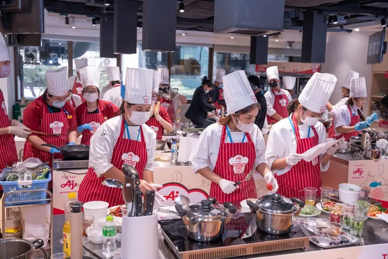 ถอดแนวคิด 'อายิโนะโมะโต๊ะ' ปลุกกระแสคนรุ่นใหม่ ปล่อยไอเดียผ่านการปรุงอาหารแบบโซเดียมต่ำ