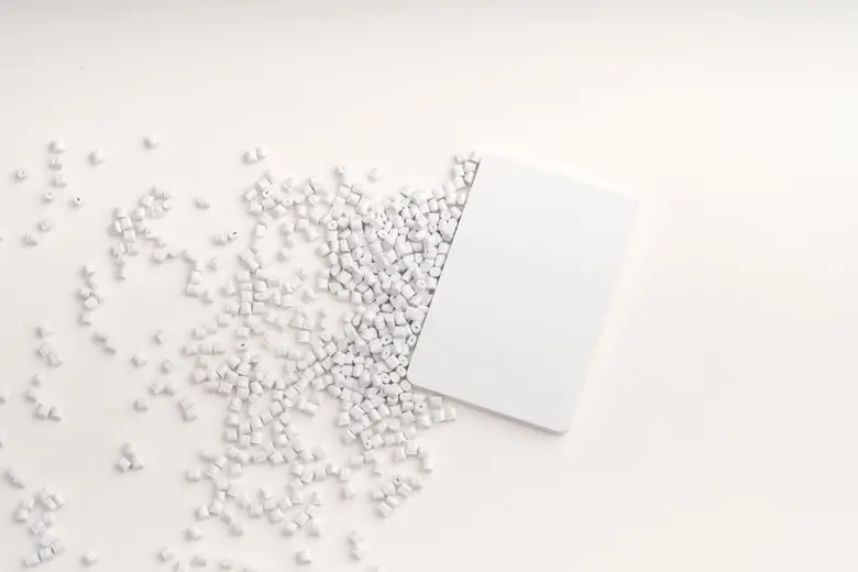 ปัจจุบันผู้บริโภคให้ความสำคัญกับพลาสติกที...