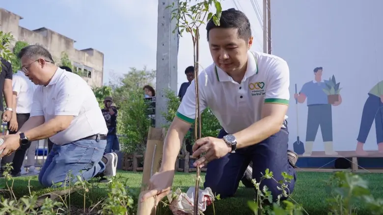 เครือซีพี ร้อยเรียงความดี จับมือกรุงเทพมหานครและภาคีเครือข่าย จัดกิจกรรม "ร้อย รักษ์ โลก เปรมสุข ณ ริมคลองเปรมประชากร" เพิ่มพื้นทีสีเขียว-สร้างรายได้ให้คนในชุมชนอย่างยั่งยืน